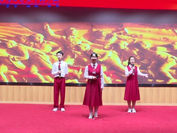 淥口區(qū)舉行“愛(ài)我國(guó)防”主題演講比賽2.jpg